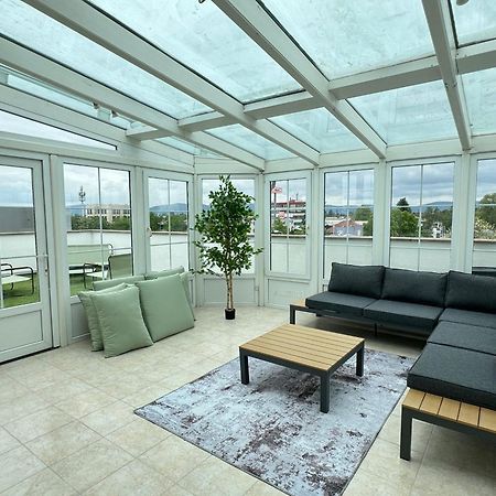 220 Qm Penthouse Wohnung Mit Fahrstuhl - Ohne Spa Манхайм Екстериор снимка