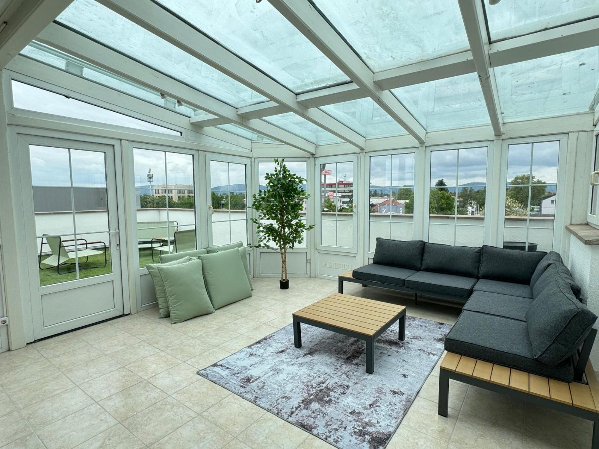 220 Qm Penthouse Wohnung Mit Fahrstuhl - Ohne Spa Манхайм Екстериор снимка