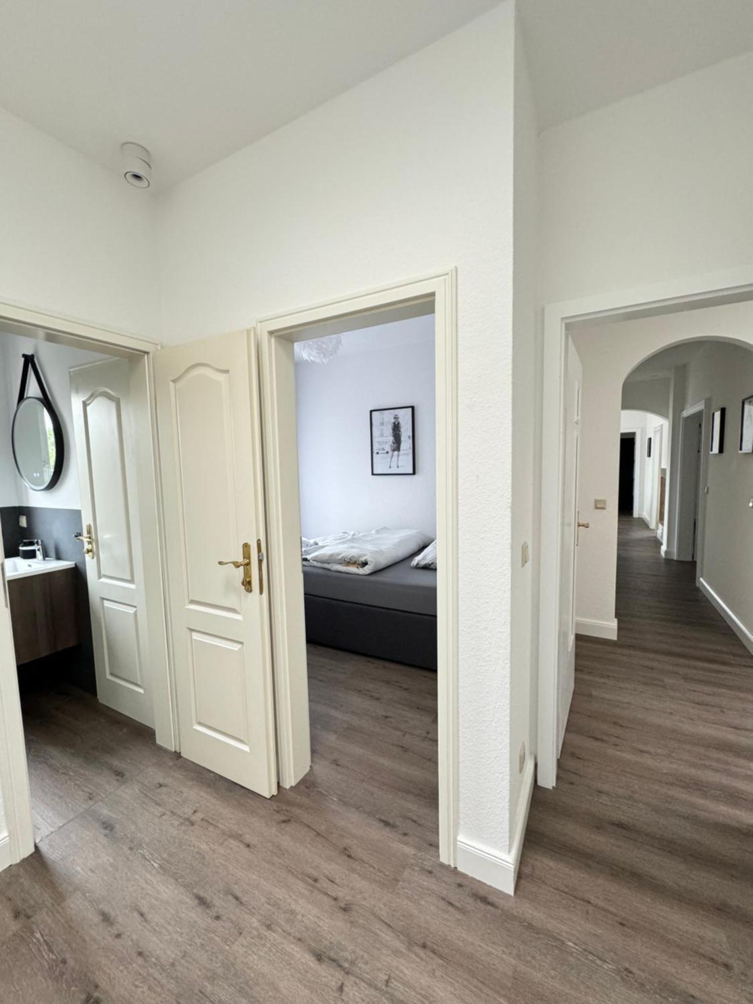 220 Qm Penthouse Wohnung Mit Fahrstuhl - Ohne Spa Манхайм Екстериор снимка